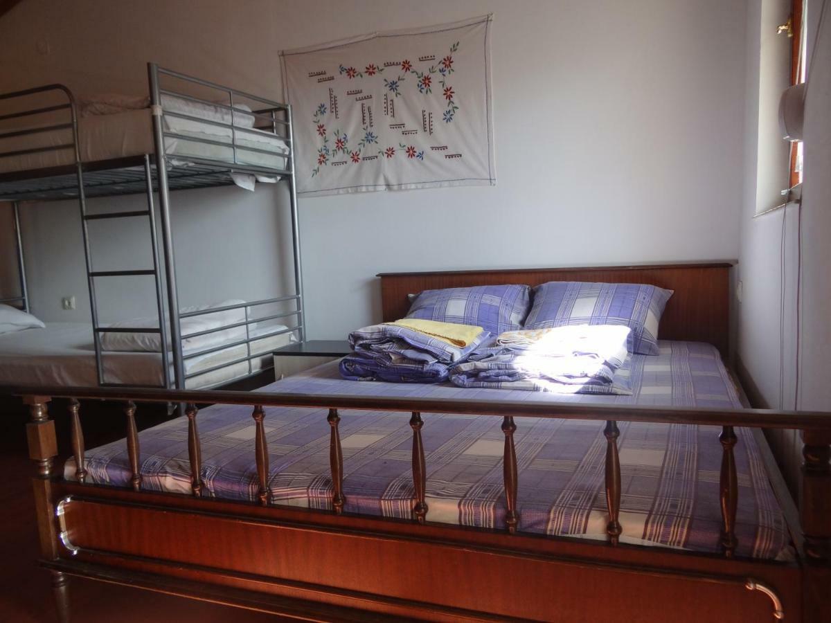 10 Coins Hostel & Tours Sofia Esterno foto